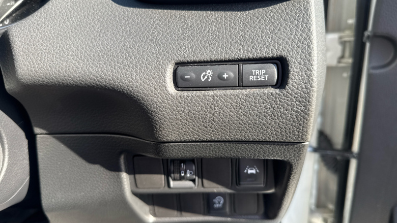 Nissan Qashqai 1.2 DiG-T N-Connecta 5dr Petrol Hatchback